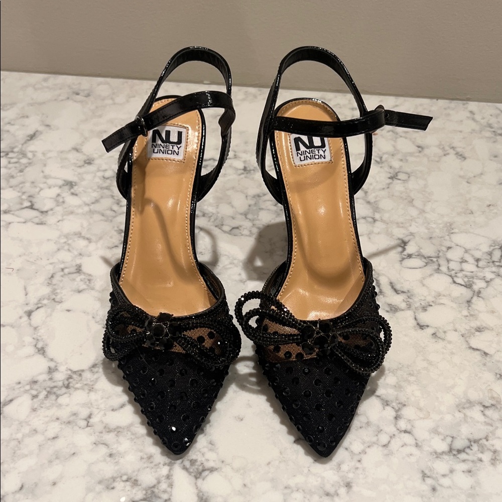 Nina Leonard Black Heels with Bow Detail